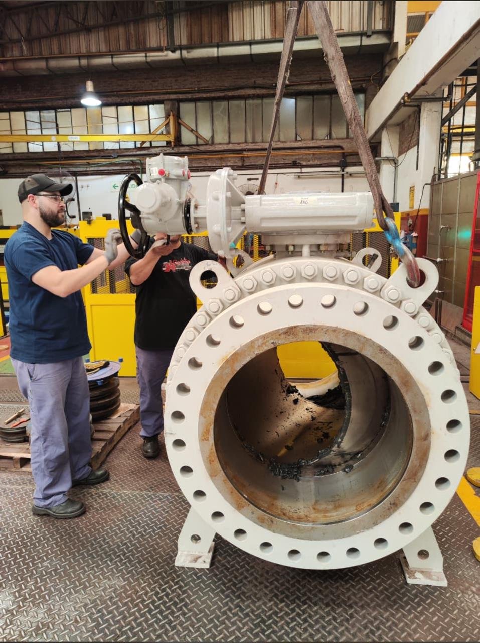 Industrial motorized valve assembly